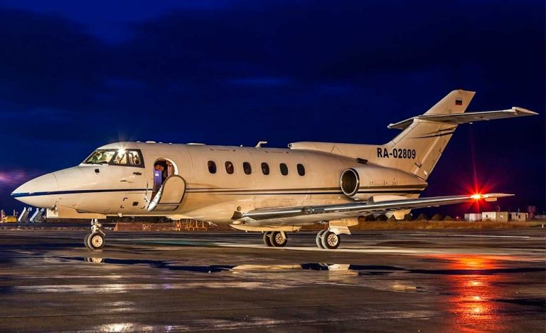 HAWKER-700-5