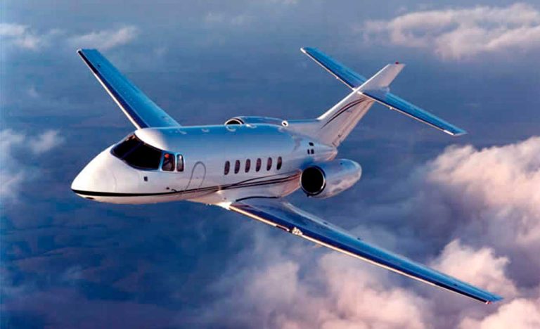 HAWKER-700